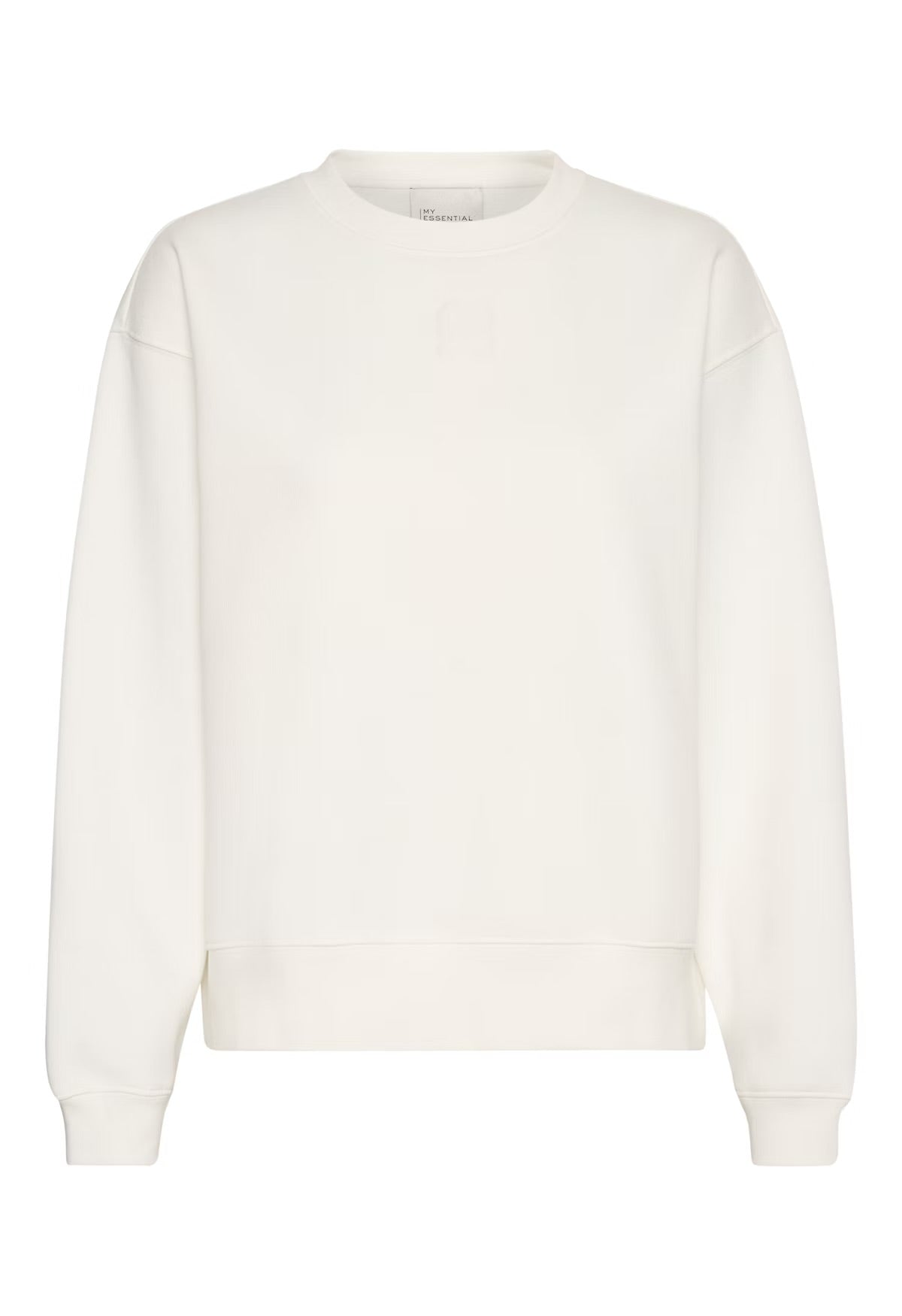 My essential wardrobe | collegepaita