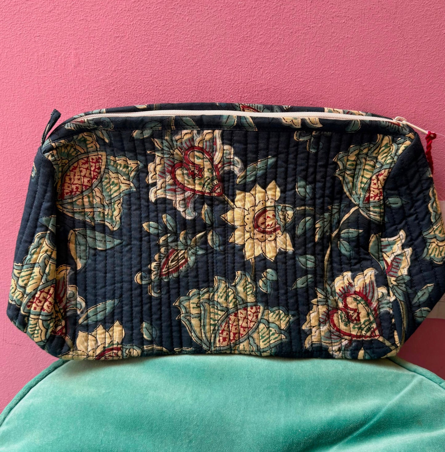 Meikkipussi / multibag