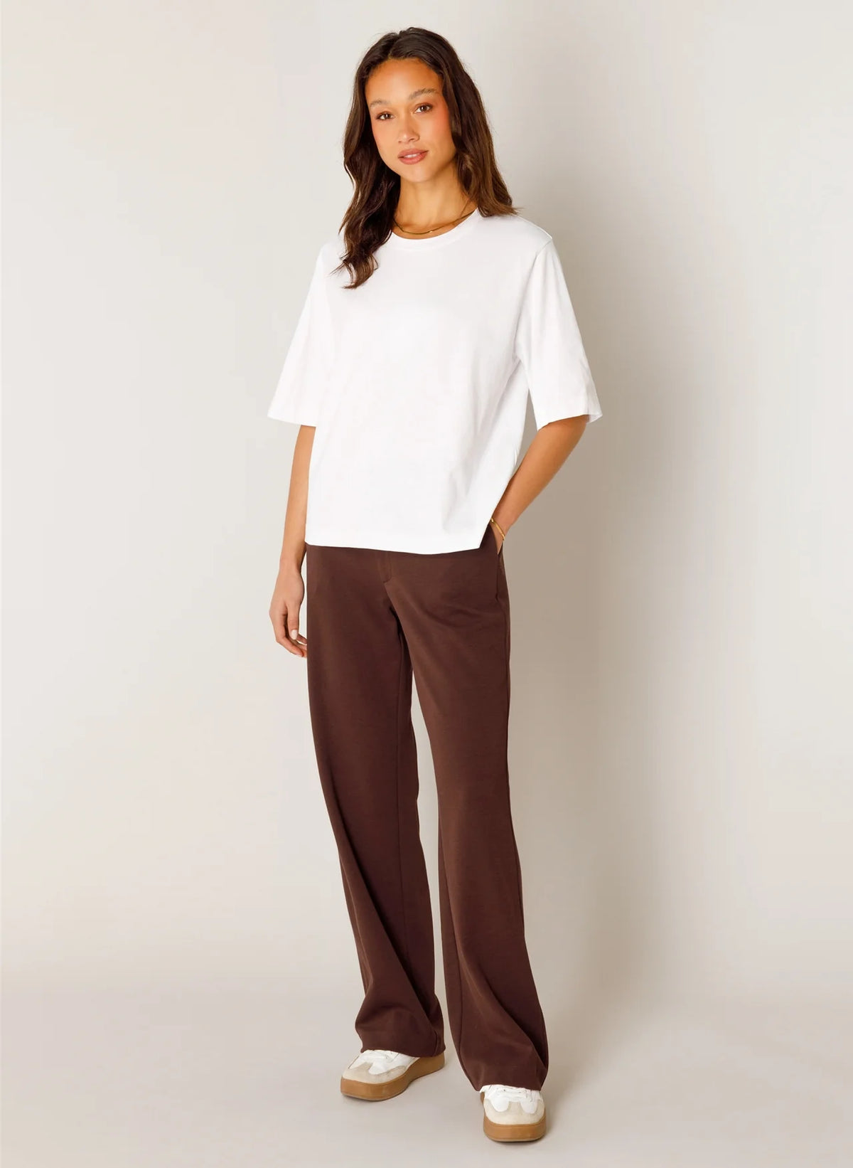 Base Level | t-paita