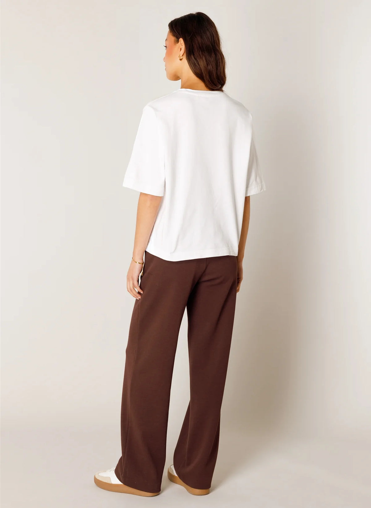 Base Level | t-paita